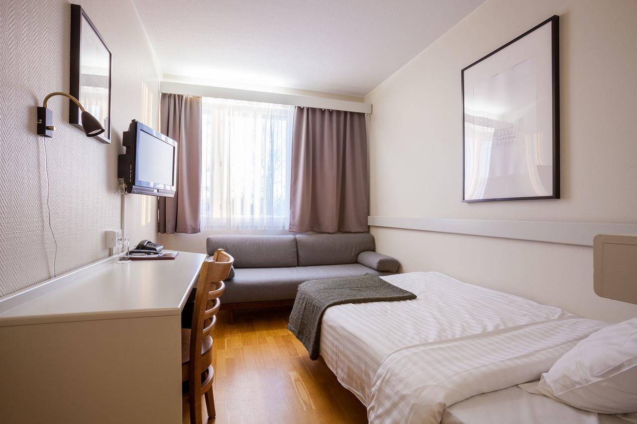 Pietarsaaren Kaupunginhotelli Jakobstad Ngoại thất bức ảnh
